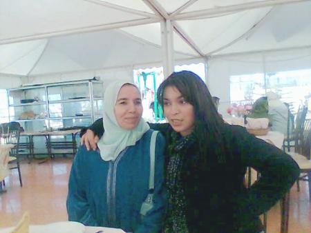 MERY LA BRUNE :p ET MOM